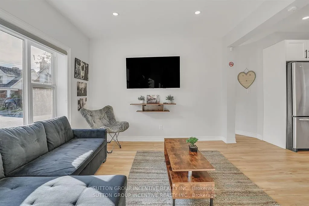Photo 7 of 88 Tisdale Street S, Hamilton, Stinson — HOMEH