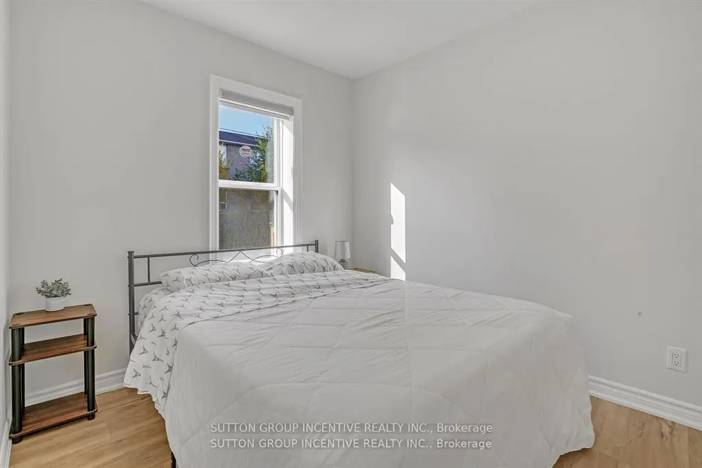 Photo 10 of 88 Tisdale Street S, Hamilton, Stinson — HOMEH
