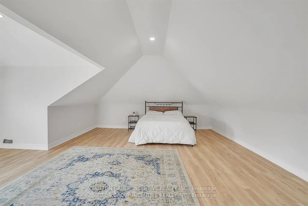 Photo 24 of 88 Tisdale Street S, Hamilton, Stinson — HOMEH