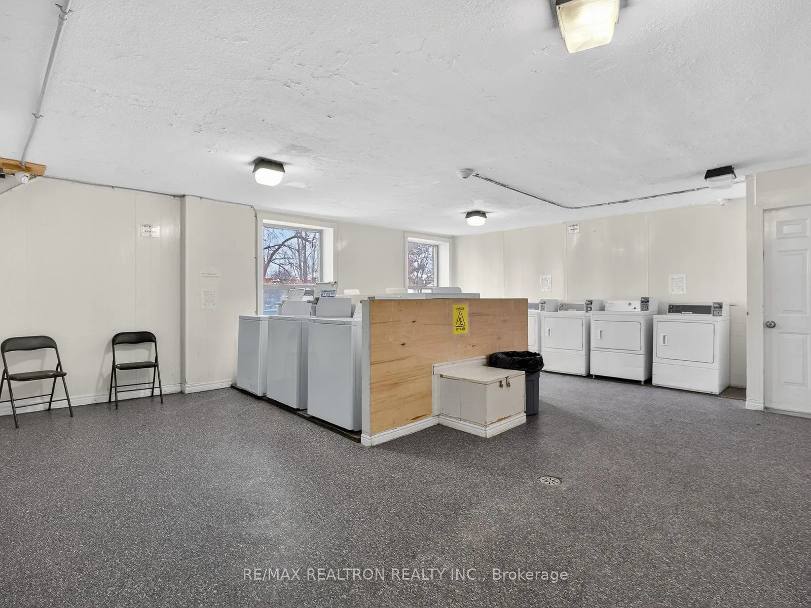 Photo 23 of Unit 404, 275 Wentworth Street W, Oshawa, McLaughlin — HOMEH