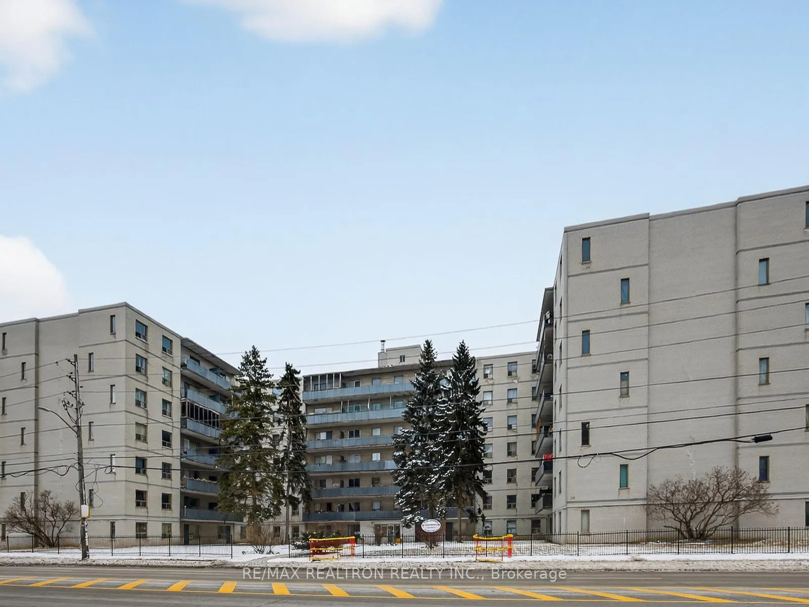 Photo 24 of Unit 404, 275 Wentworth Street W, Oshawa, McLaughlin — HOMEH