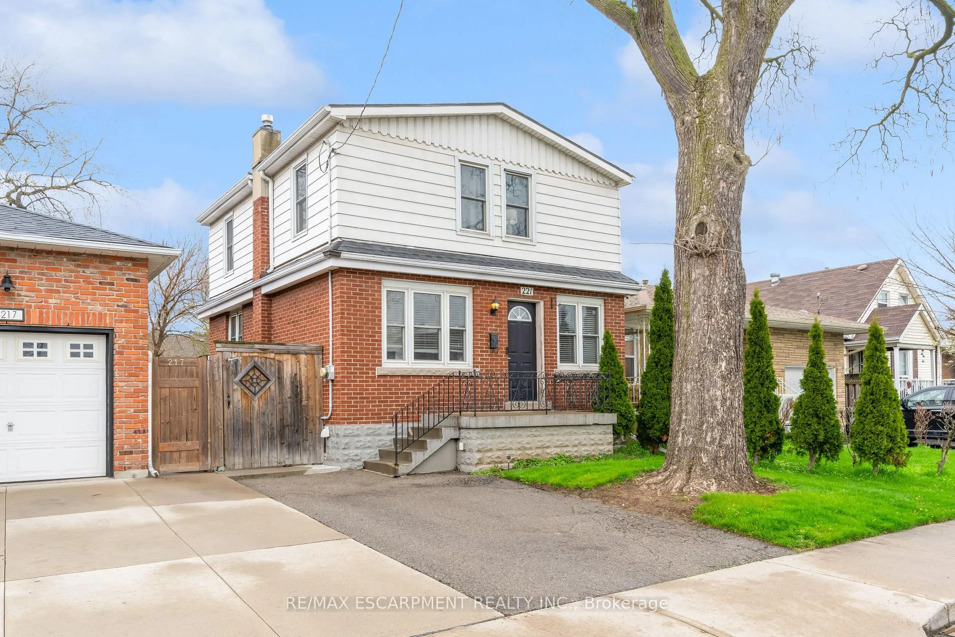 Photo 1 of 221 Julian Avenue, Hamilton, Normanhurst — HOMEH