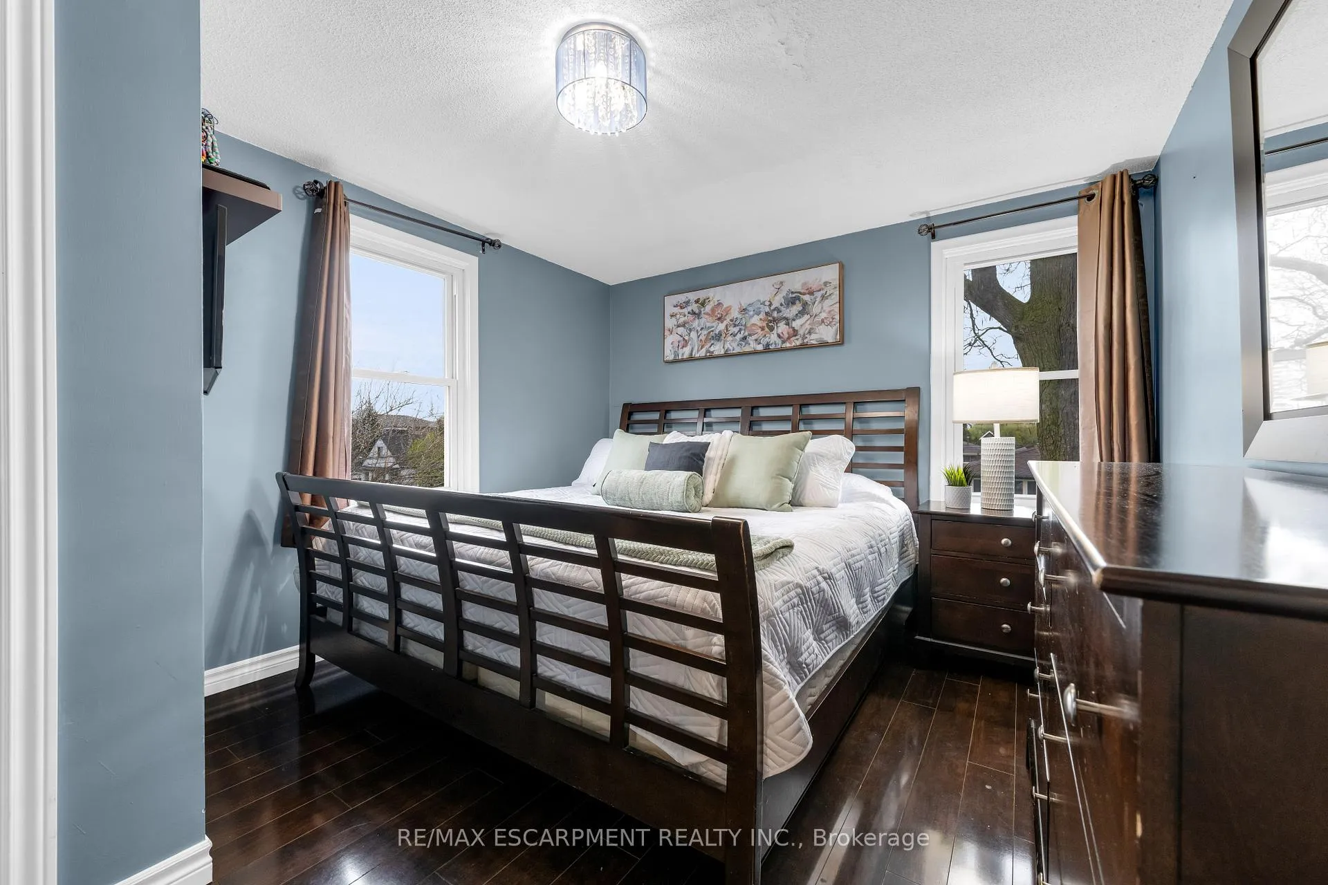 Photo 16 of 221 Julian Avenue, Hamilton, Normanhurst — HOMEH