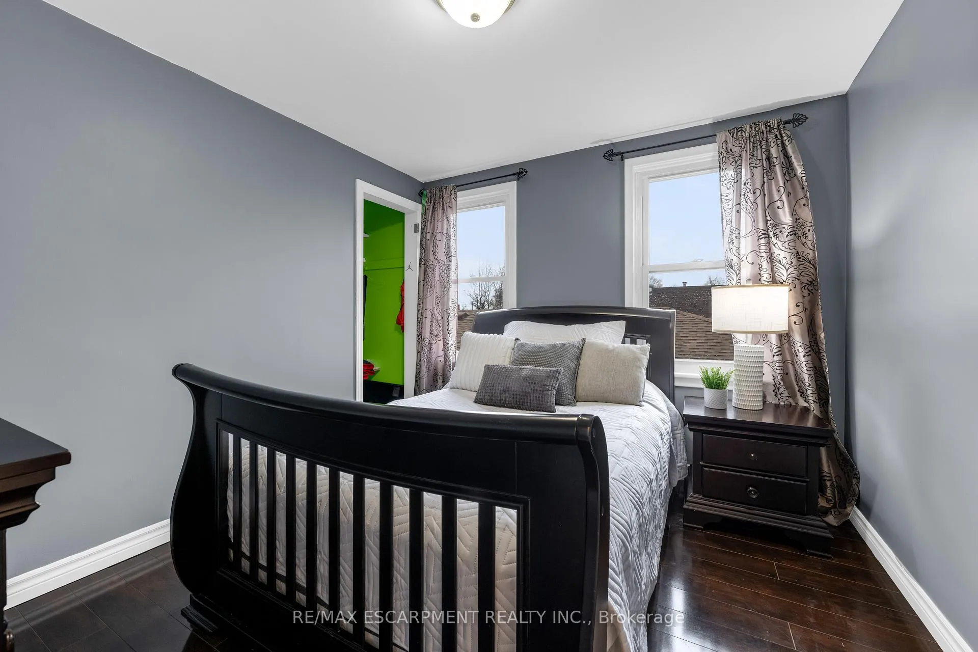 Photo 18 of 221 Julian Avenue, Hamilton, Normanhurst — HOMEH