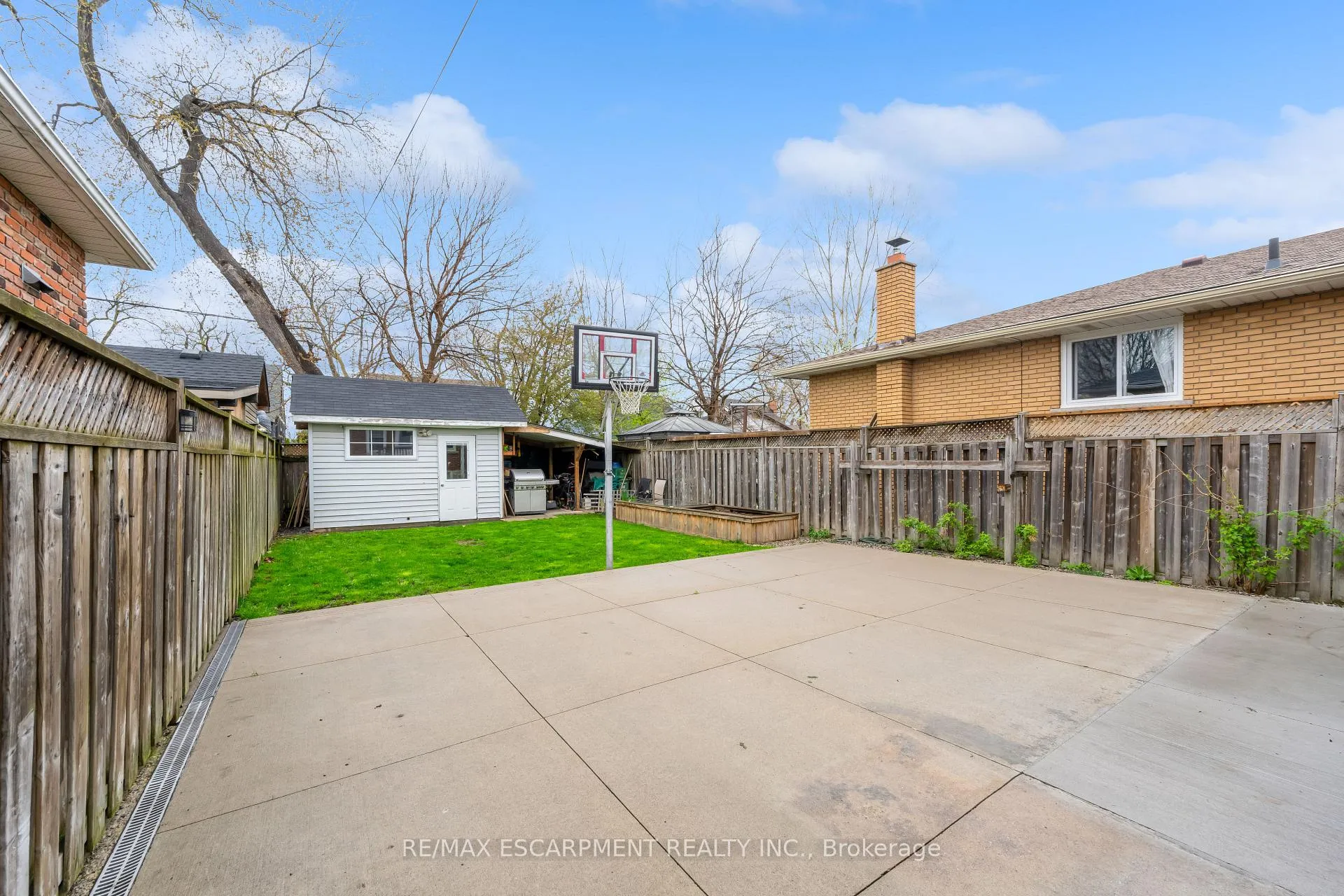 Photo 31 of 221 Julian Avenue, Hamilton, Normanhurst — HOMEH