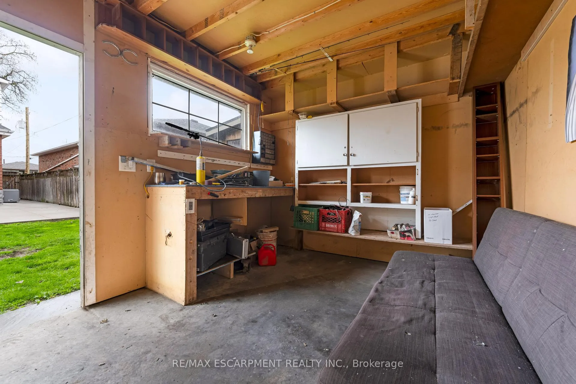 Photo 33 of 221 Julian Avenue, Hamilton, Normanhurst — HOMEH