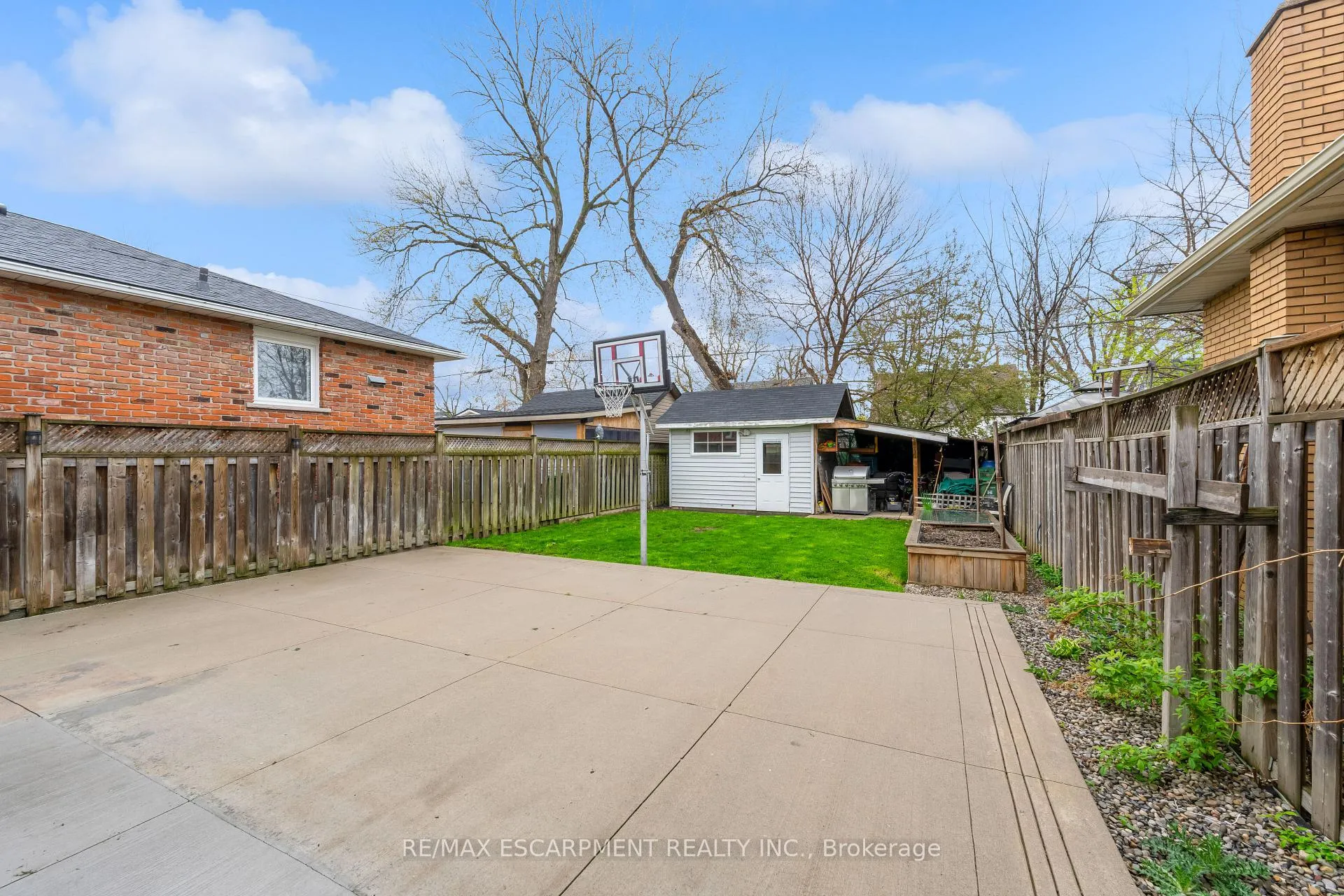 Photo 34 of 221 Julian Avenue, Hamilton, Normanhurst — HOMEH