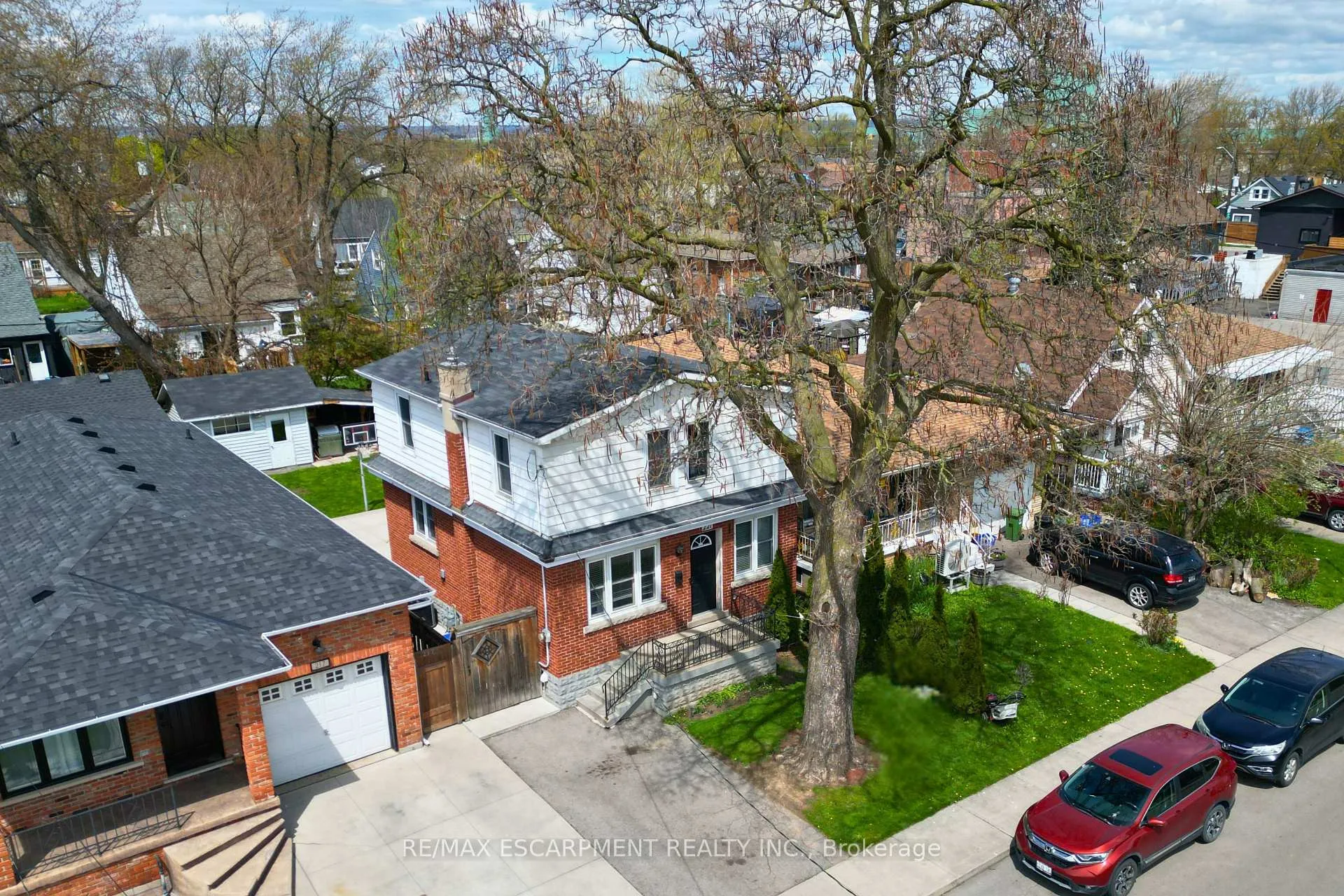 Photo 37 of 221 Julian Avenue, Hamilton, Normanhurst — HOMEH