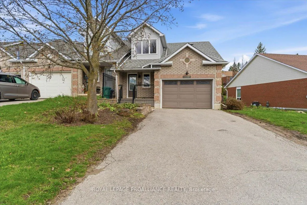 Photo 1 of 1342 Eagle Crescent, Peterborough, Monaghan Ward 2 — HOMEH