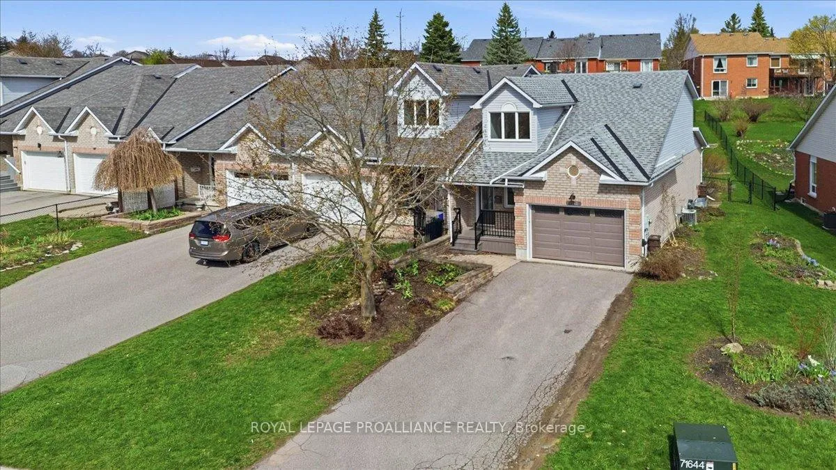 Photo 4 of 1342 Eagle Crescent, Peterborough, Monaghan Ward 2 — HOMEH