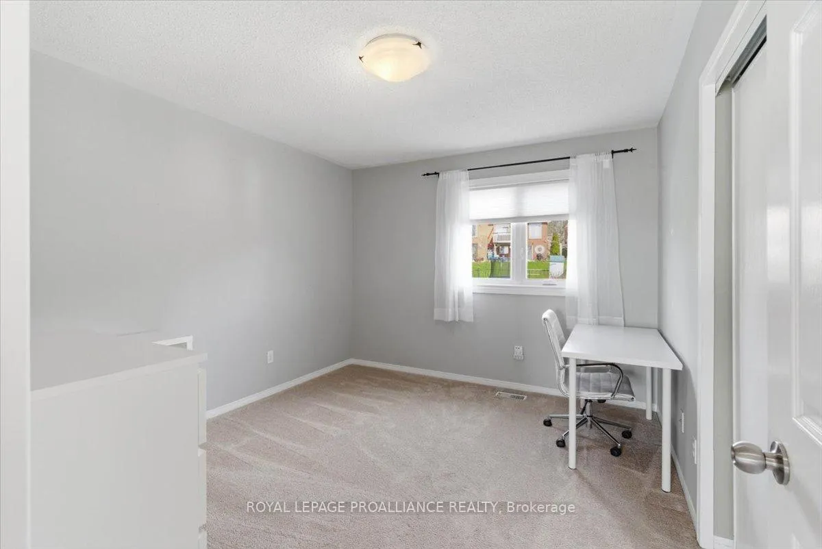 Photo 26 of 1342 Eagle Crescent, Peterborough, Monaghan Ward 2 — HOMEH