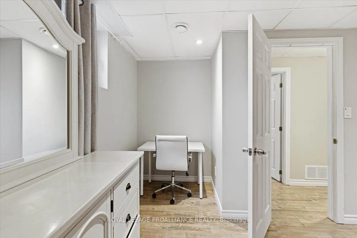 Photo 38 of 1342 Eagle Crescent, Peterborough, Monaghan Ward 2 — HOMEH