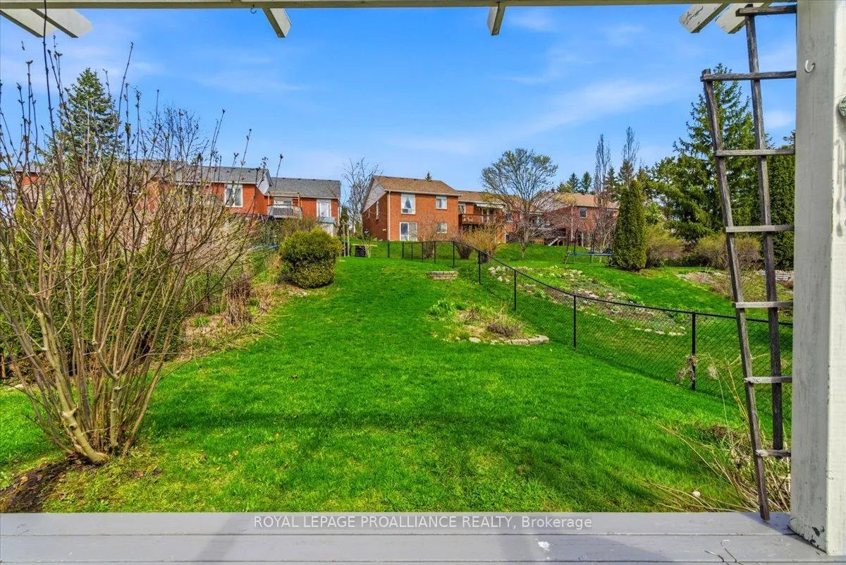 Photo 44 of 1342 Eagle Crescent, Peterborough, Monaghan Ward 2 — HOMEH