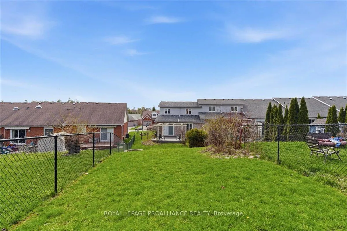 Photo 45 of 1342 Eagle Crescent, Peterborough, Monaghan Ward 2 — HOMEH