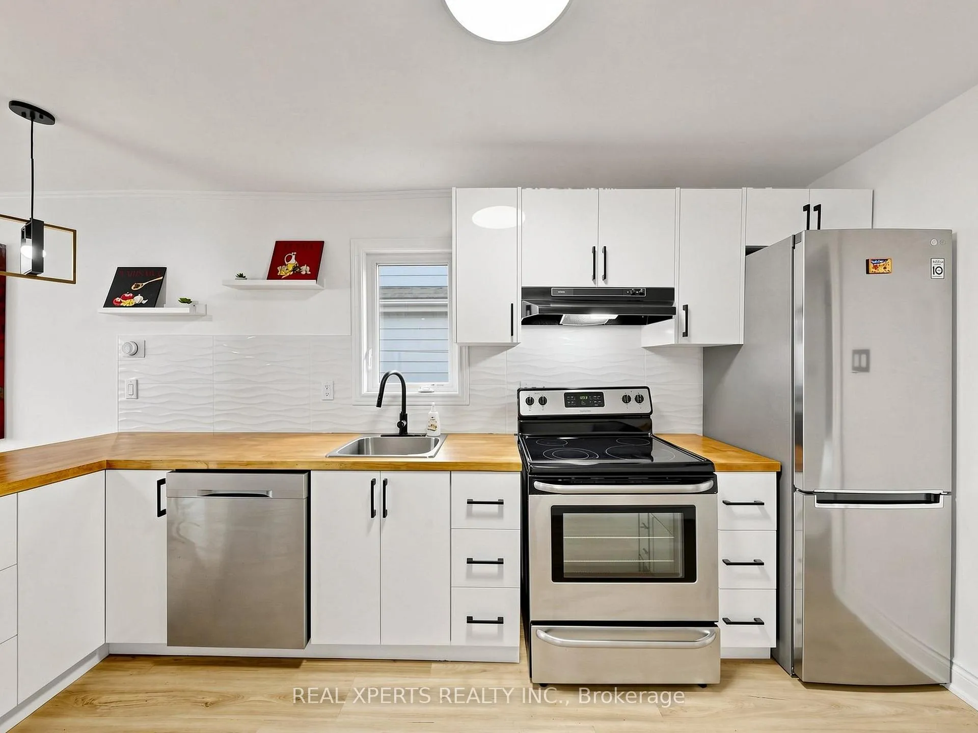 Photo 13 of 167 Tolton Avenue, Hamilton, Normanhurst — HOMEH
