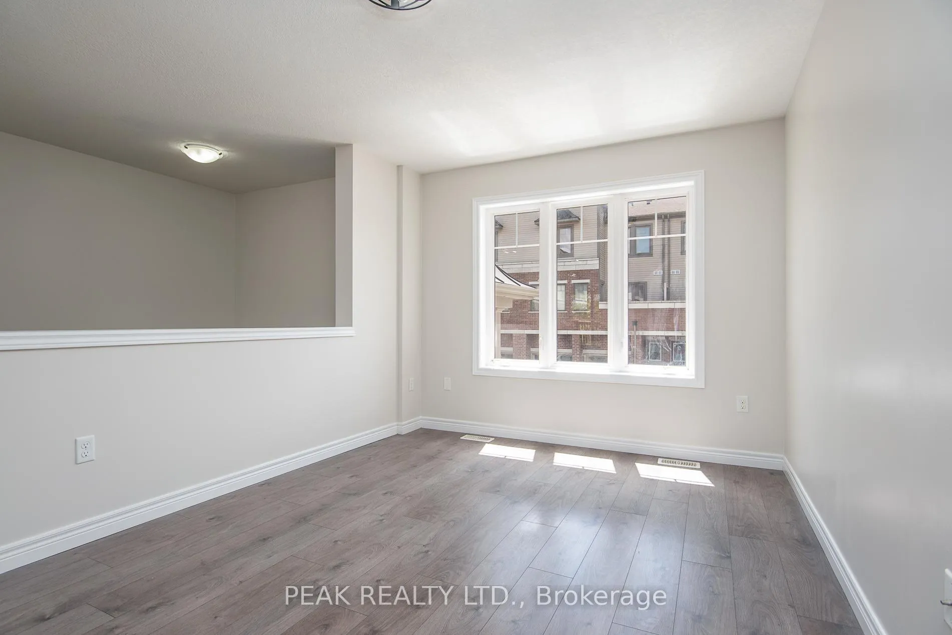 Photo 4 of Unit J-3, 70 Willowrun Drive, Kitchener — HOMEH