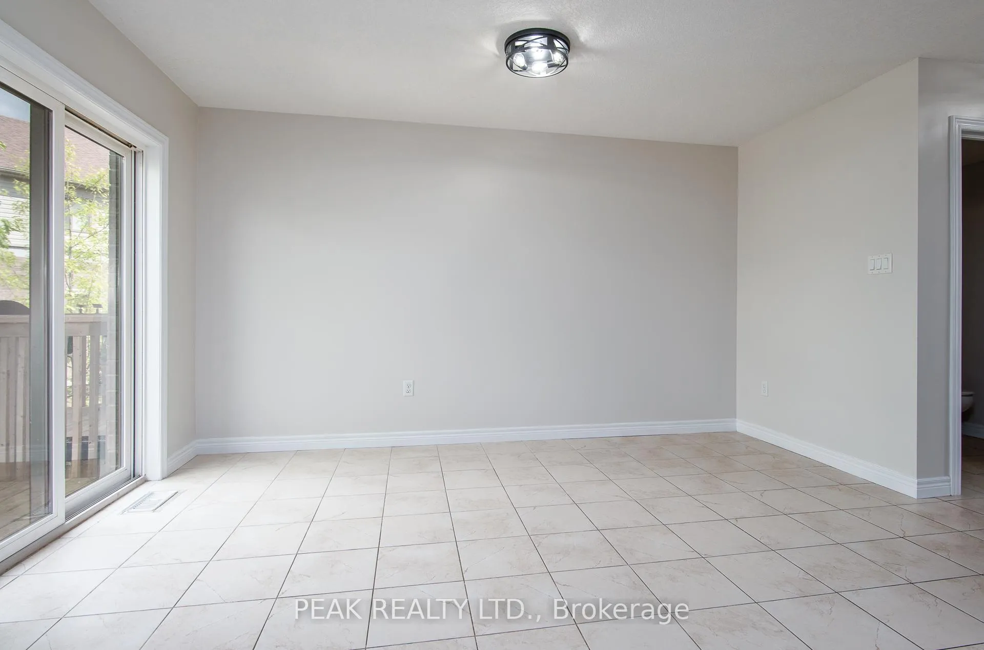 Photo 9 of Unit J-3, 70 Willowrun Drive, Kitchener — HOMEH