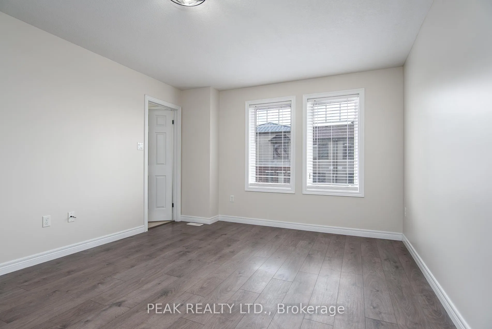 Photo 11 of Unit J-3, 70 Willowrun Drive, Kitchener — HOMEH