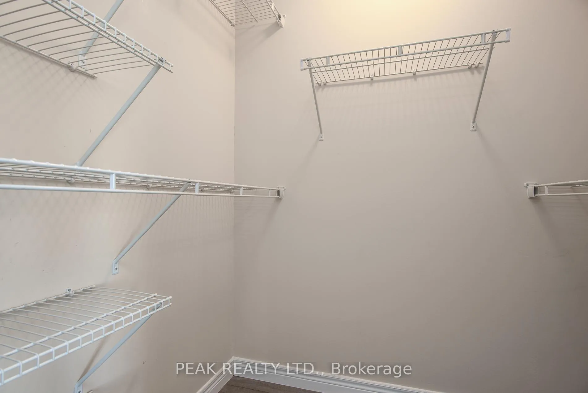 Photo 13 of Unit J-3, 70 Willowrun Drive, Kitchener — HOMEH