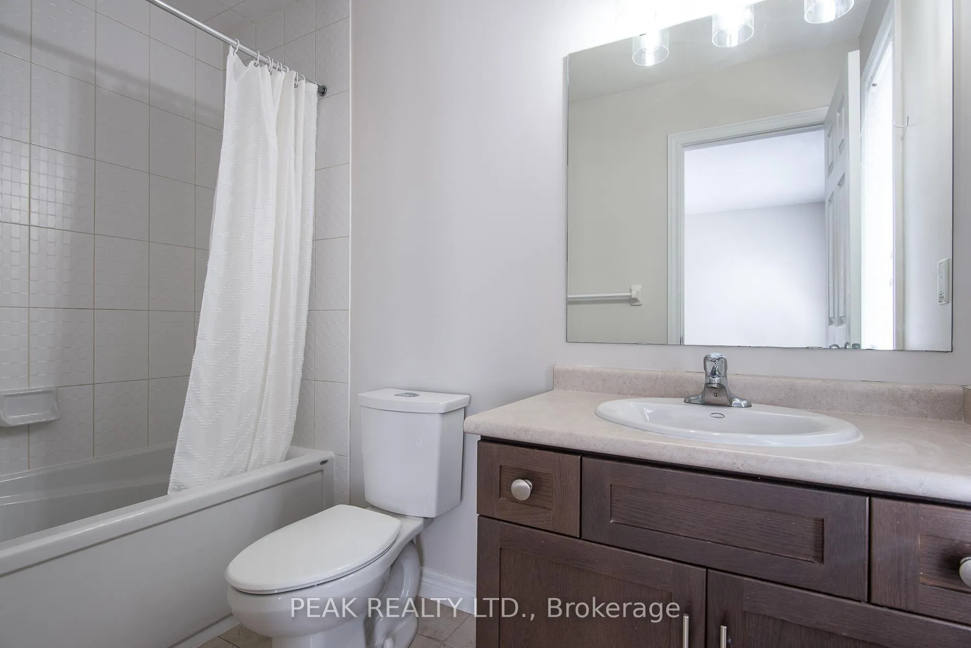 Photo 14 of Unit J-3, 70 Willowrun Drive, Kitchener — HOMEH