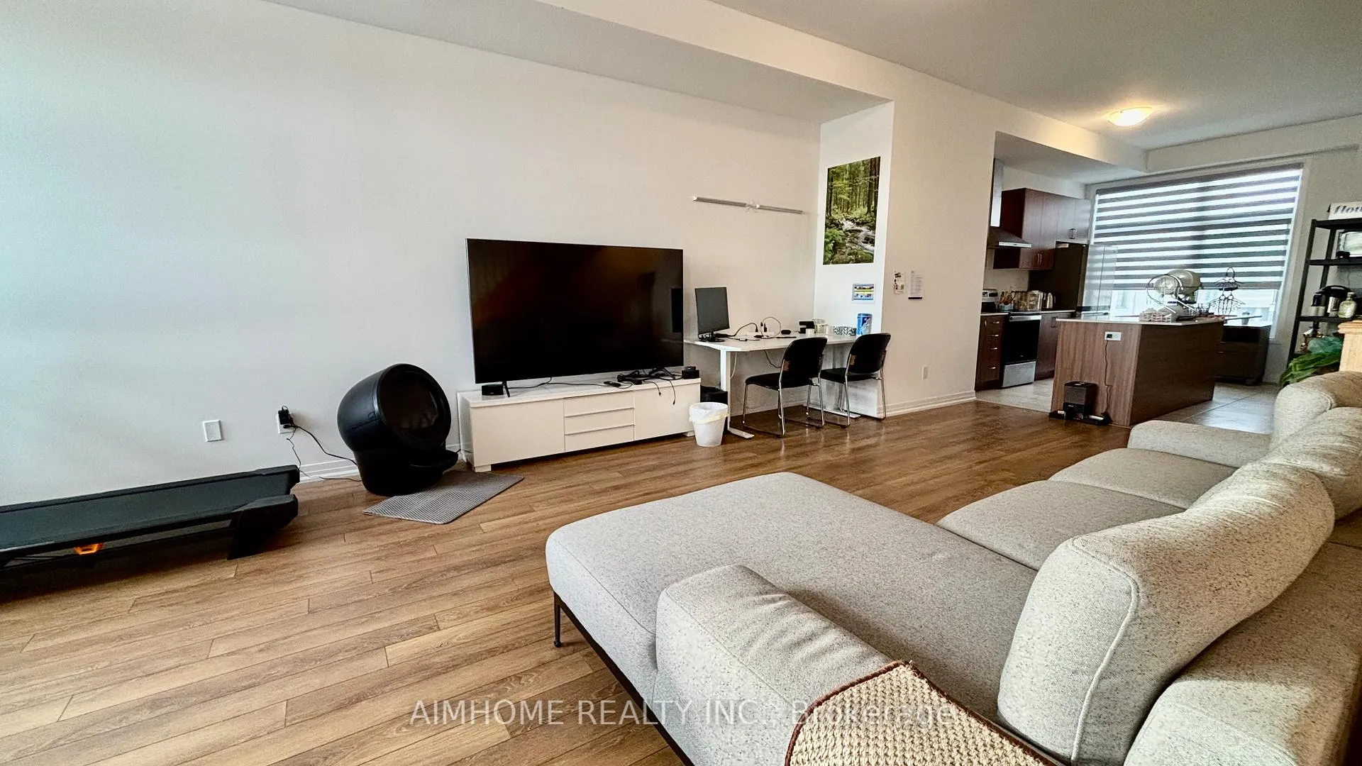 Photo 5 of 143 Markland Street, Markham, Cachet — HOMEH