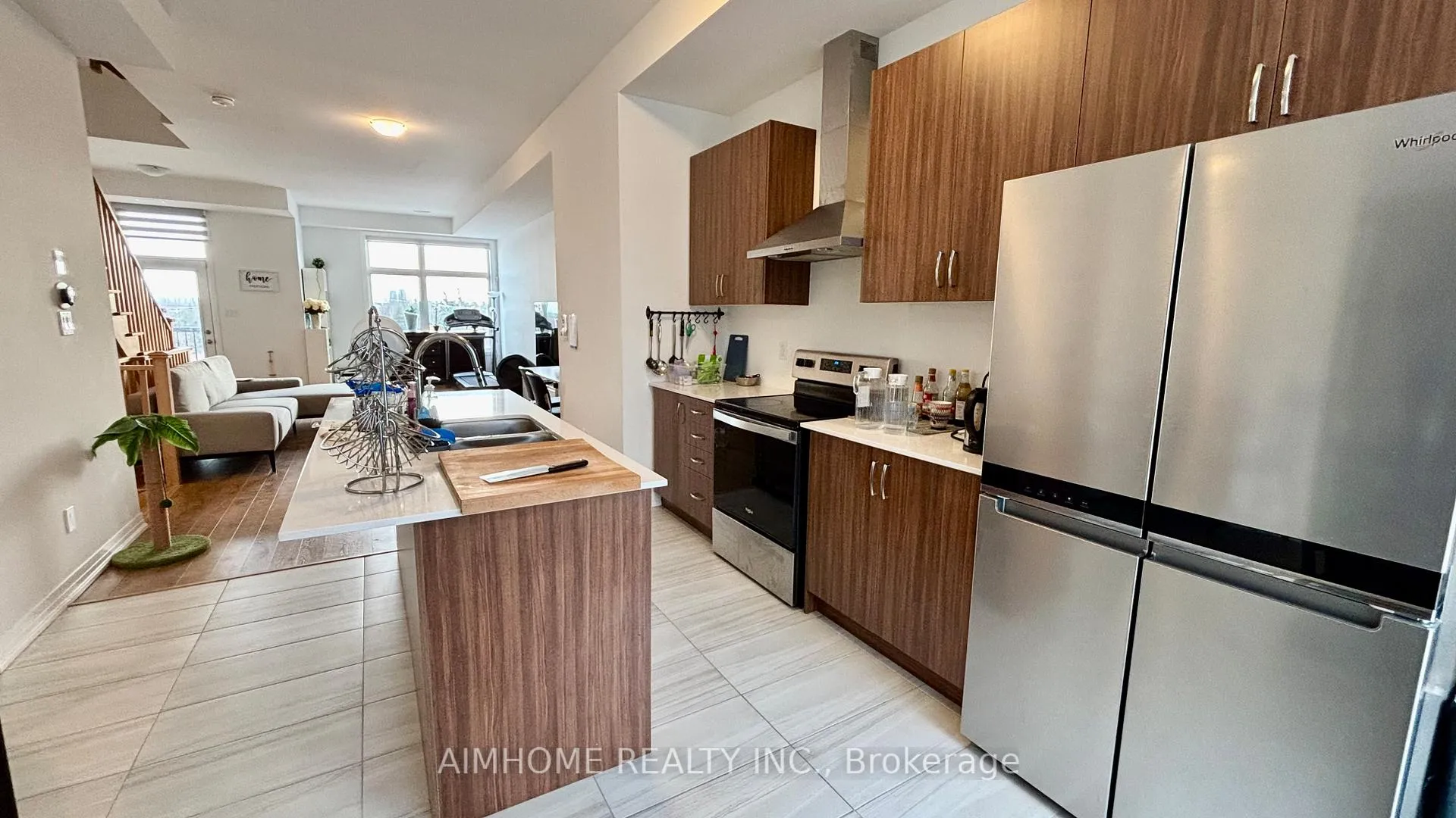 Photo 9 of 143 Markland Street, Markham, Cachet — HOMEH