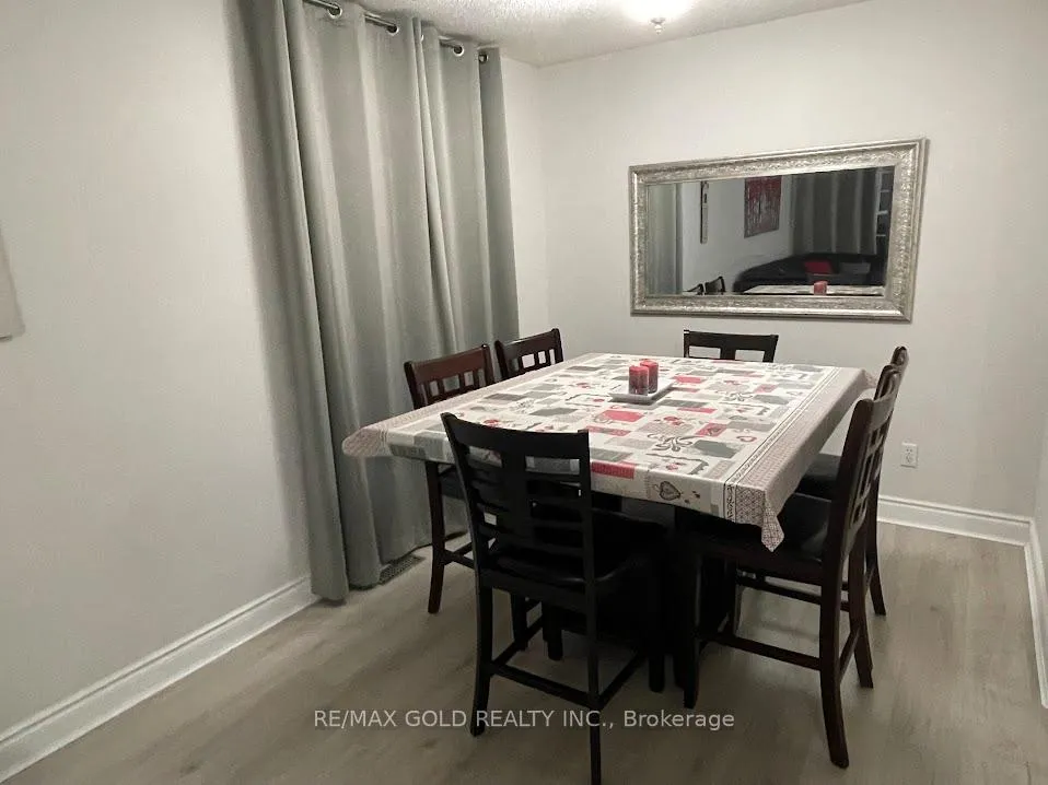 Photo 3 of 53 Duncan Avenue, Hamilton, Waterdown — HOMEH
