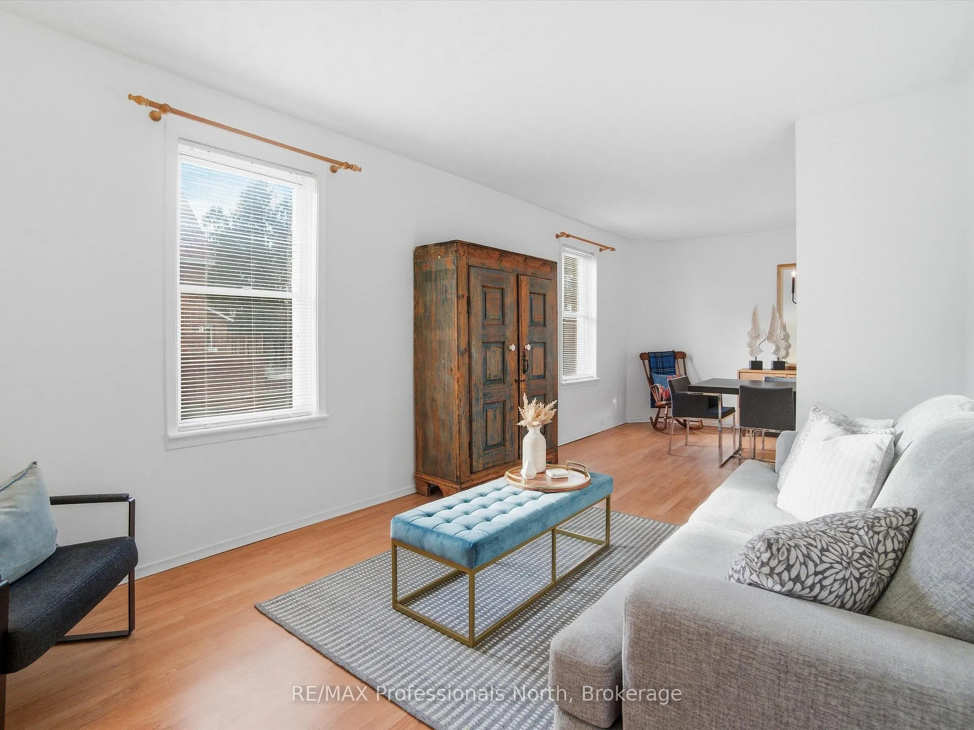 Photo 8 of 197 Dill Street, Bracebridge, Macaulay — HOMEH