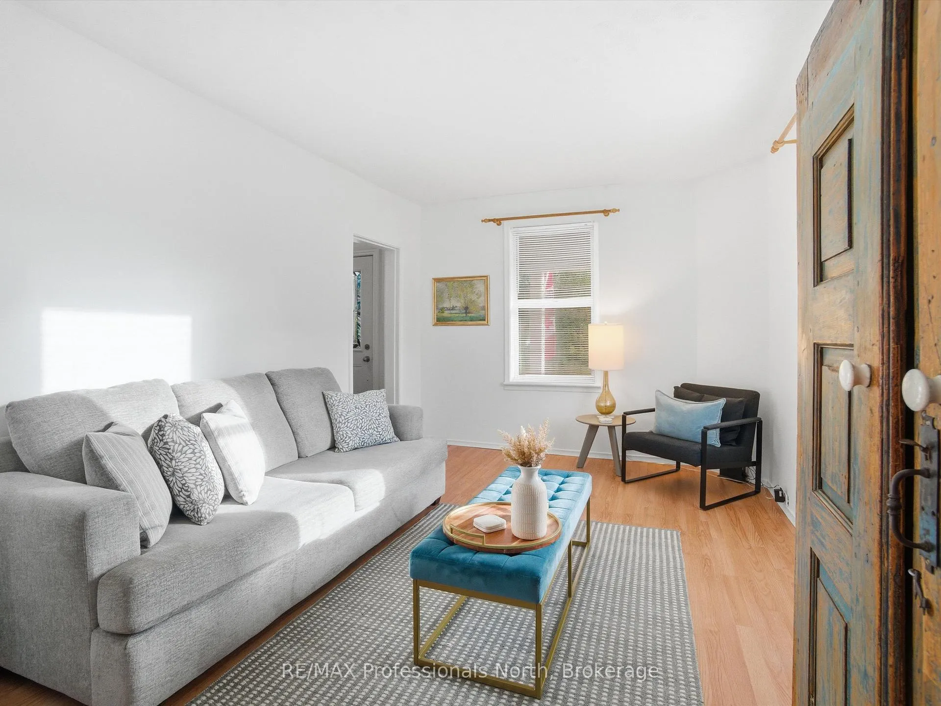 Photo 9 of 197 Dill Street, Bracebridge, Macaulay — HOMEH