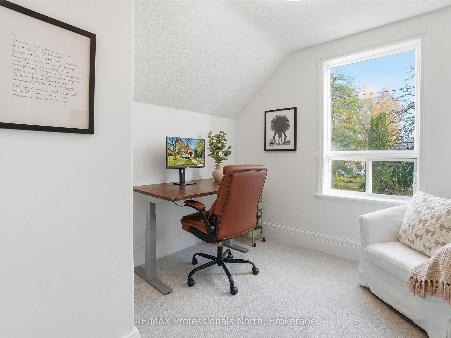 Photo 21 of 197 Dill Street, Bracebridge, Macaulay — HOMEH