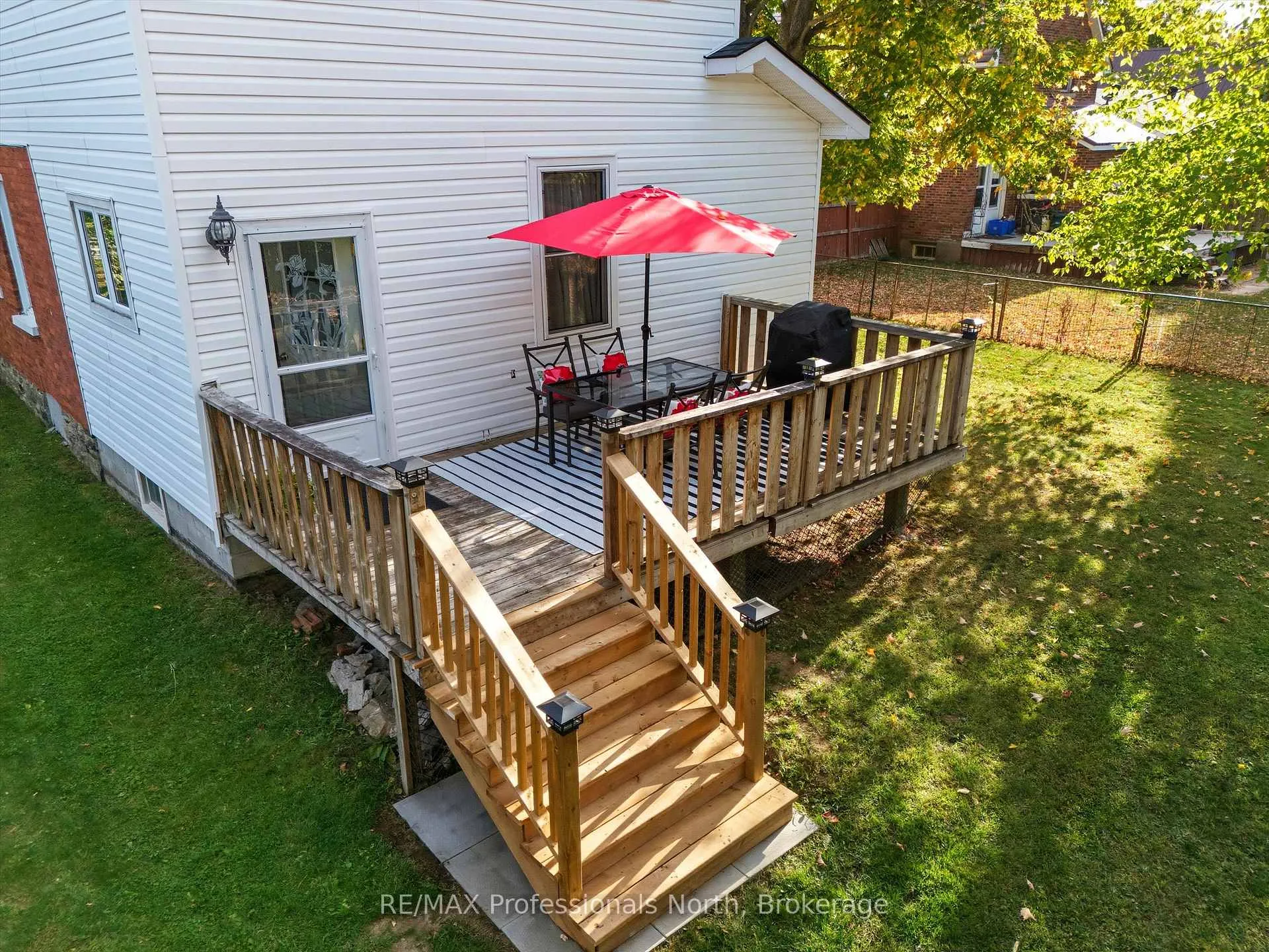 Photo 34 of 197 Dill Street, Bracebridge, Macaulay — HOMEH