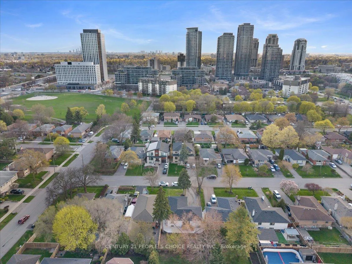 Photo 43 of 7 Nipissing Drive, Etobicoke, Islington-City Centre West — HOMEH
