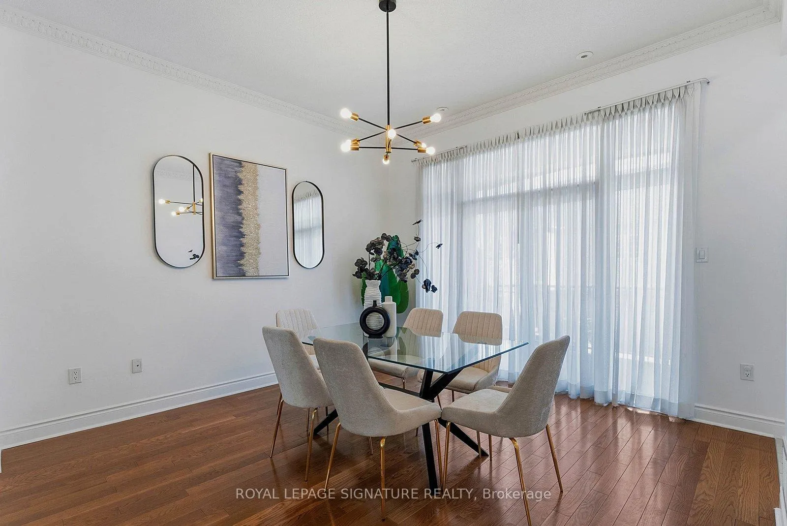 Photo 11 of 107 Legends Way, Markham, Unionville — HOMEH