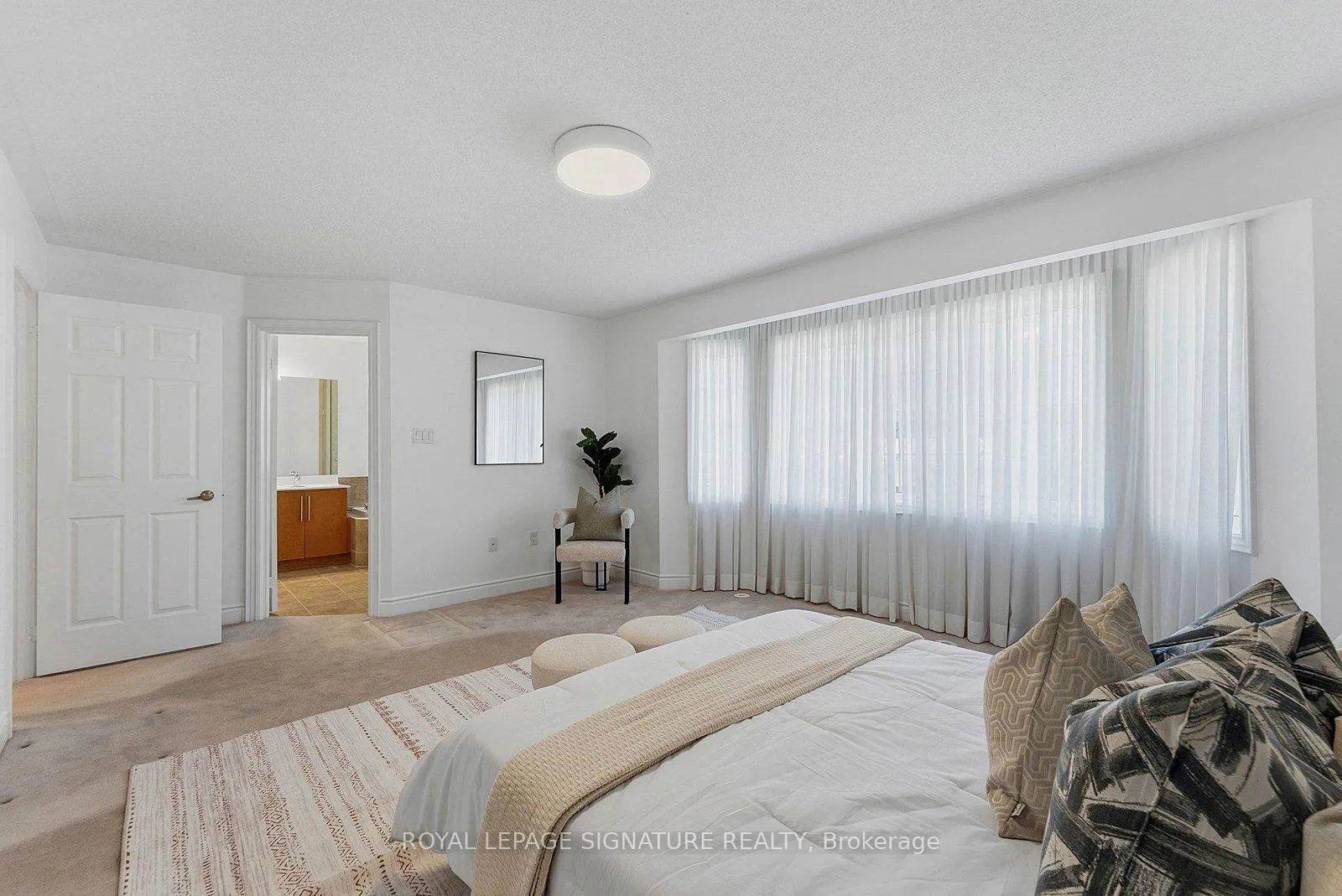 Photo 25 of 107 Legends Way, Markham, Unionville — HOMEH