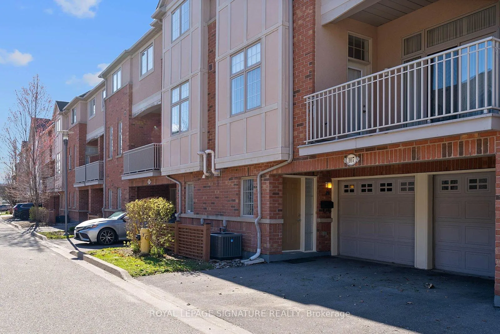 Photo 42 of 107 Legends Way, Markham, Unionville — HOMEH