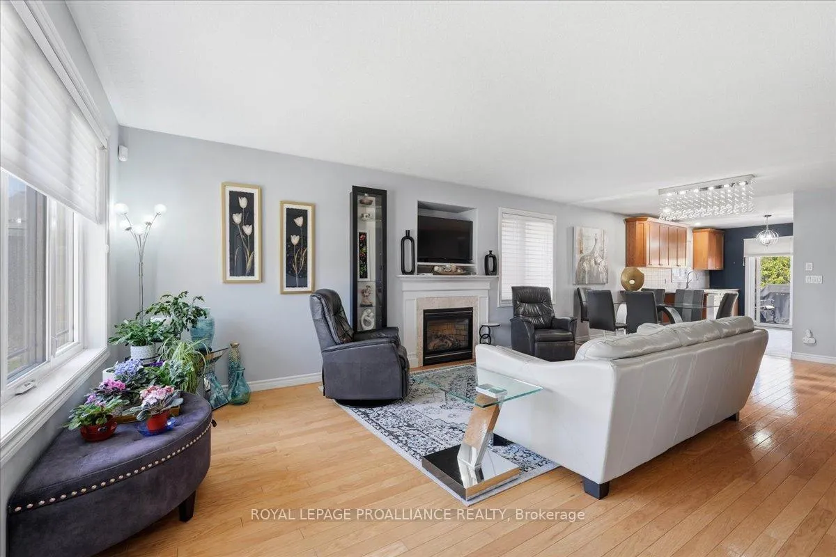 Photo 5 of 6 Boyce Court, Belleville, Belleville Ward — HOMEH
