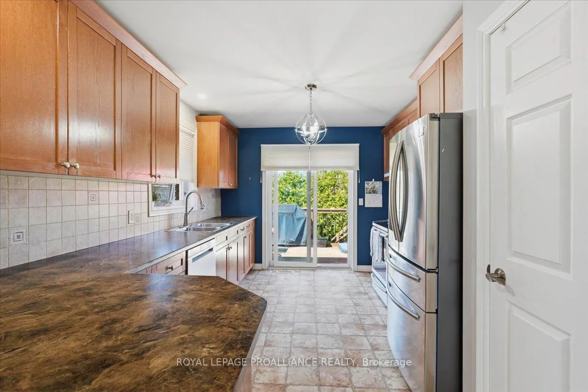 Photo 10 of 6 Boyce Court, Belleville, Belleville Ward — HOMEH