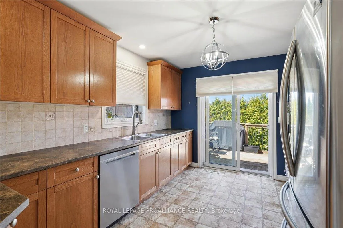 Photo 11 of 6 Boyce Court, Belleville, Belleville Ward — HOMEH