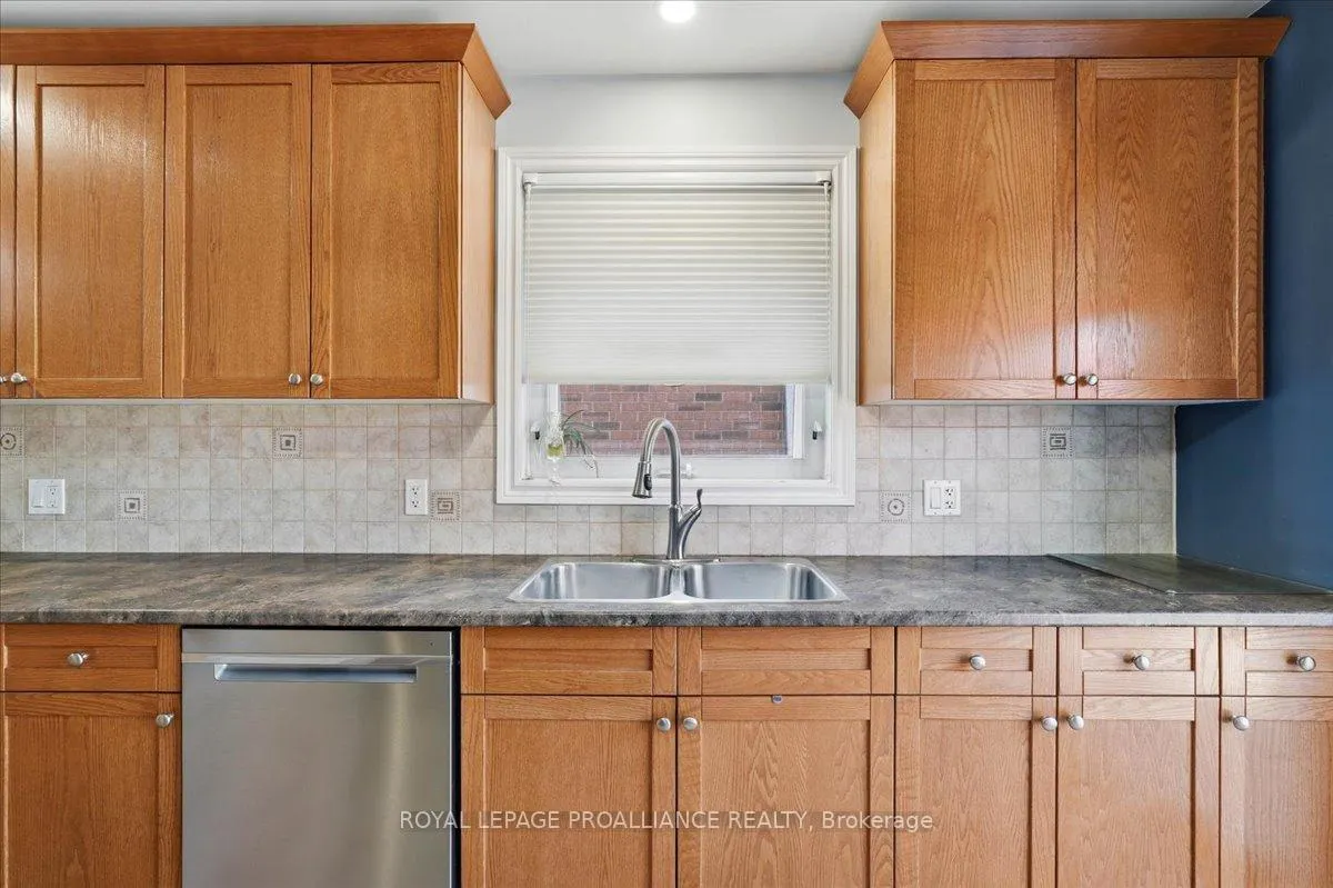 Photo 12 of 6 Boyce Court, Belleville, Belleville Ward — HOMEH
