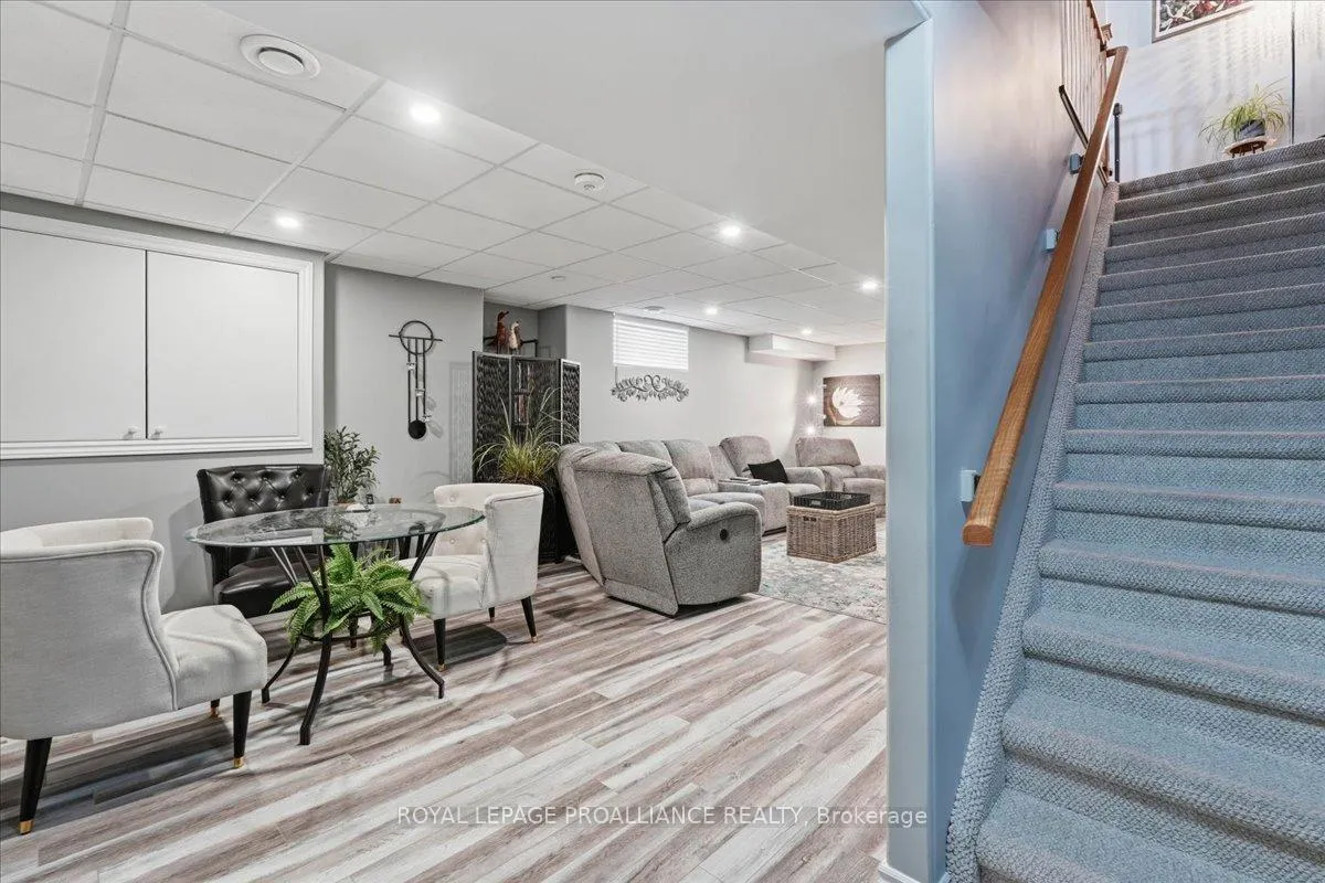 Photo 24 of 6 Boyce Court, Belleville, Belleville Ward — HOMEH