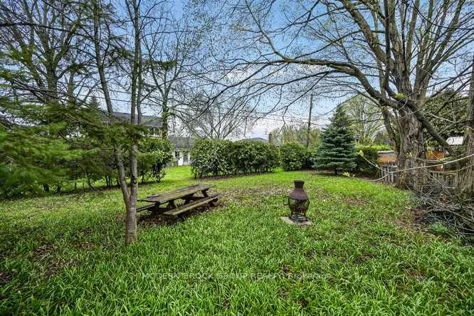 Photo 6 of 96 Salisbury Avenue, Brockville — HOMEH