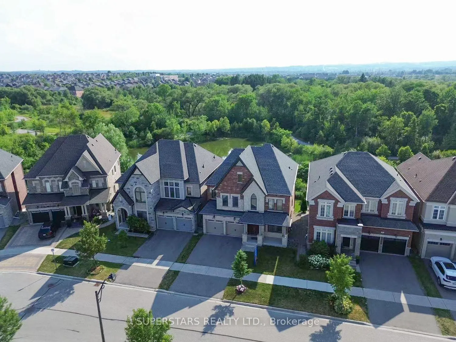 Photo 31 of 31 Roy Harper Avenue, Aurora, Rural Aurora — HOMEH