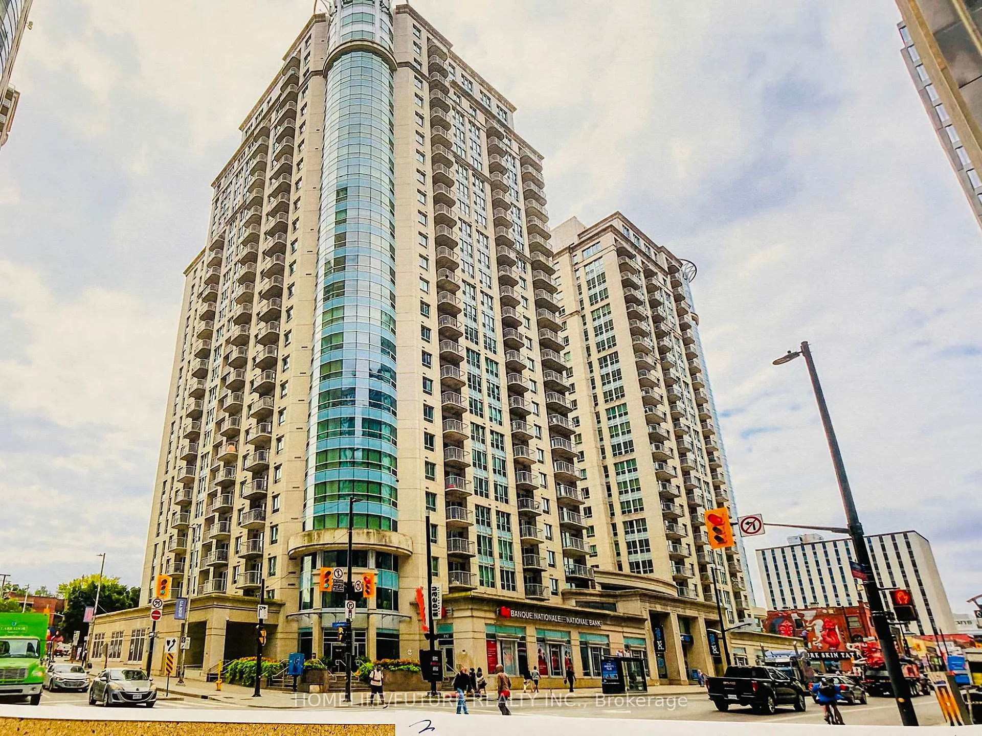 Photo 2 of Unit 609, 234 Rideau Street, Ottawa, Sandy Hill — HOMEH
