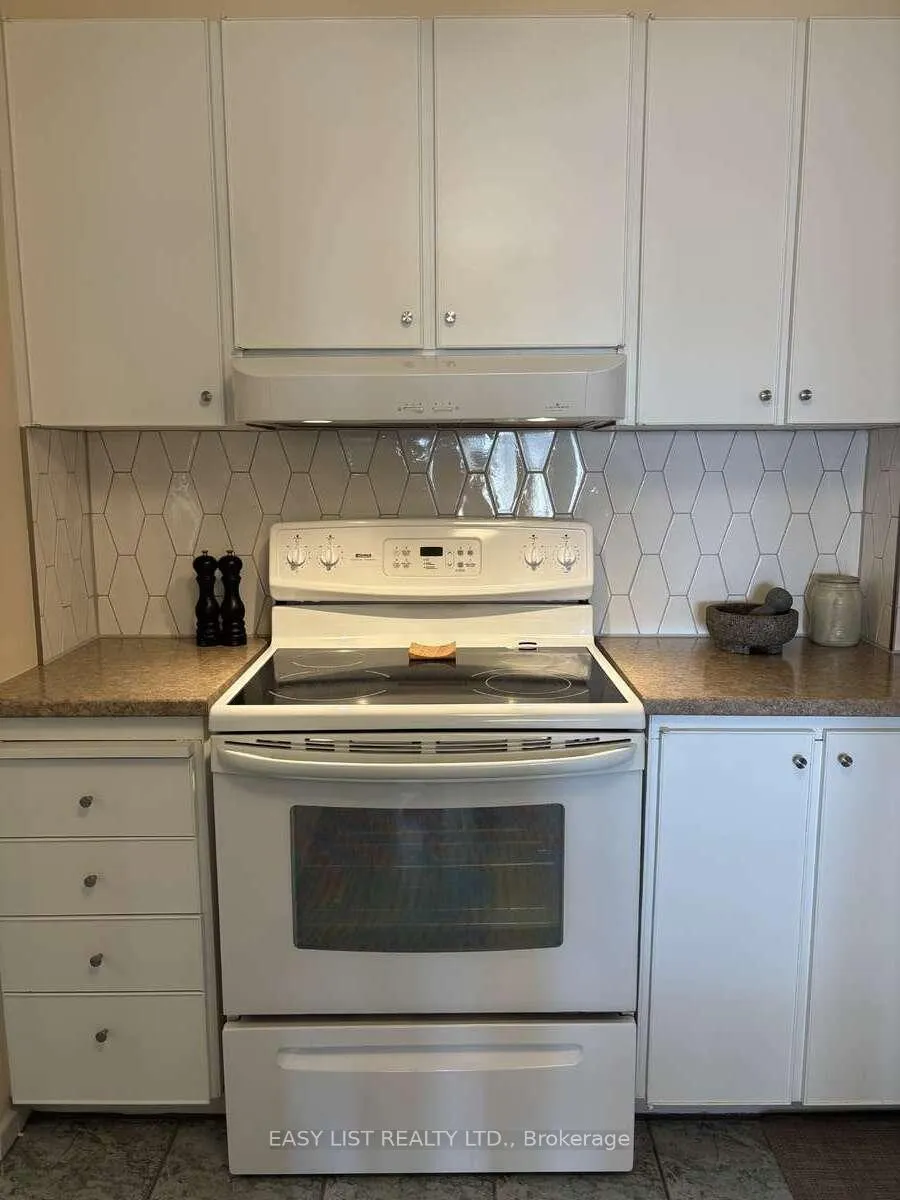 Photo 9 of Unit 2005, 415 Greenview Avenue, Ottawa, Britannia — HOMEH