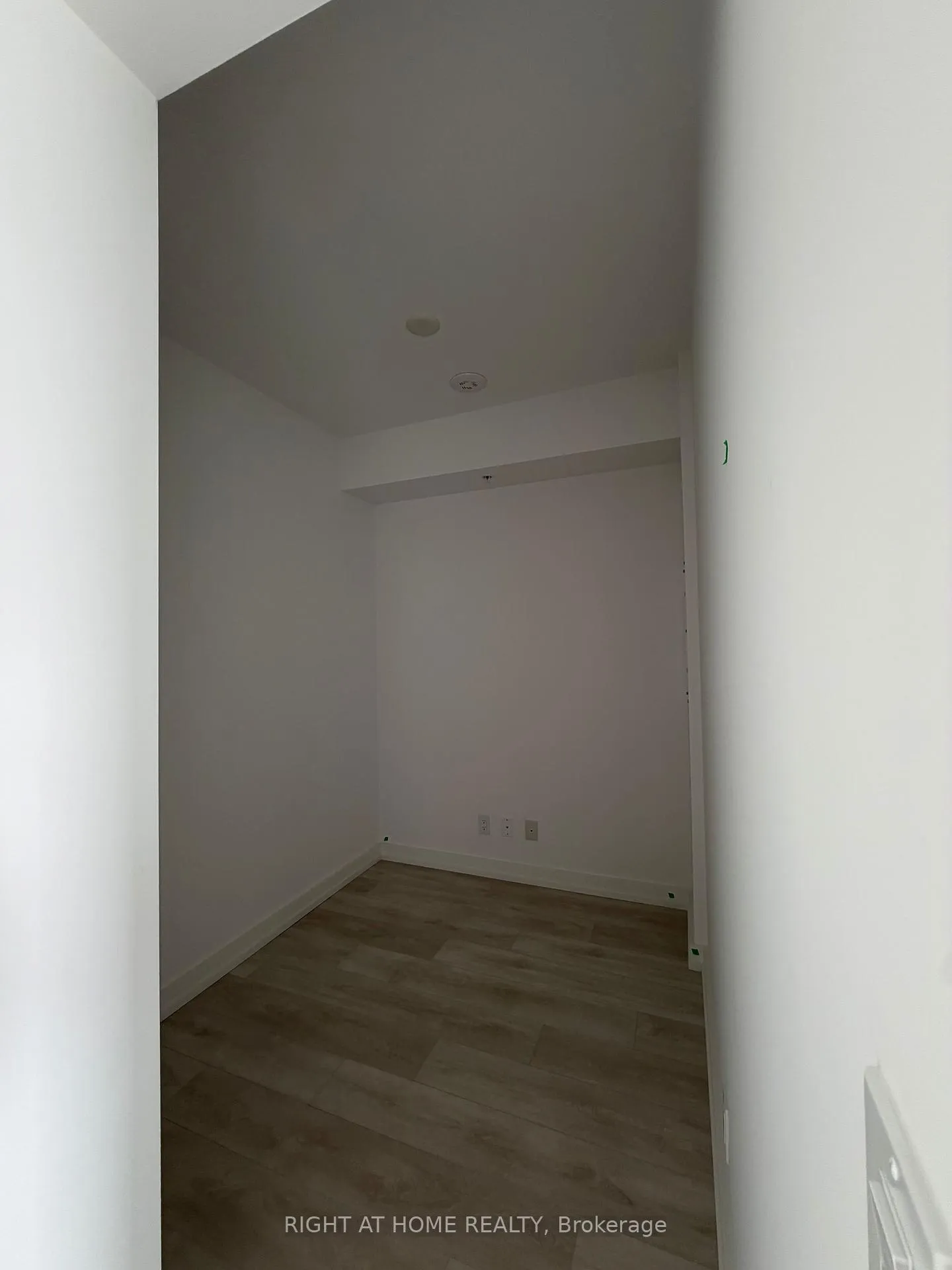 Photo 5 of Unit 1323, 75 James Street S, Hamilton, Corktown — HOMEH