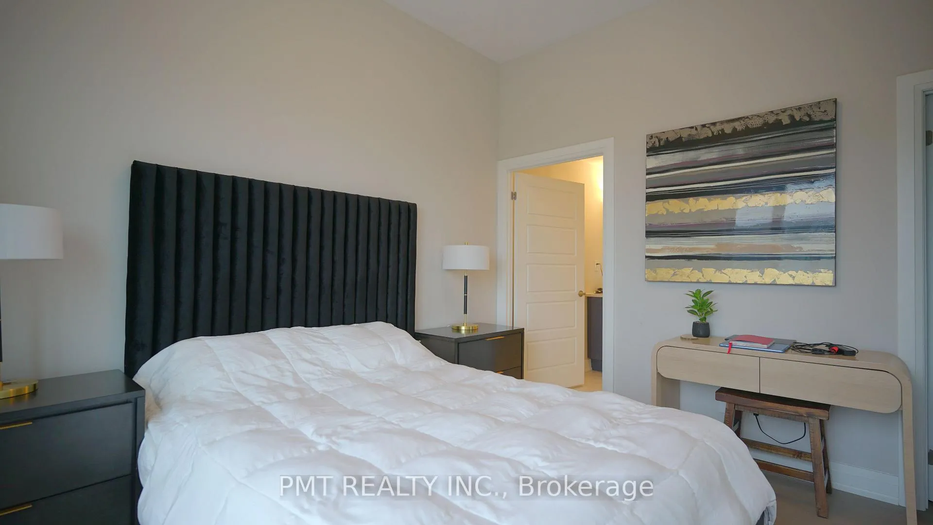 Photo 11 of Unit 502, 3285 Carding Mill Trail, Oakville, Glenorchy — HOMEH