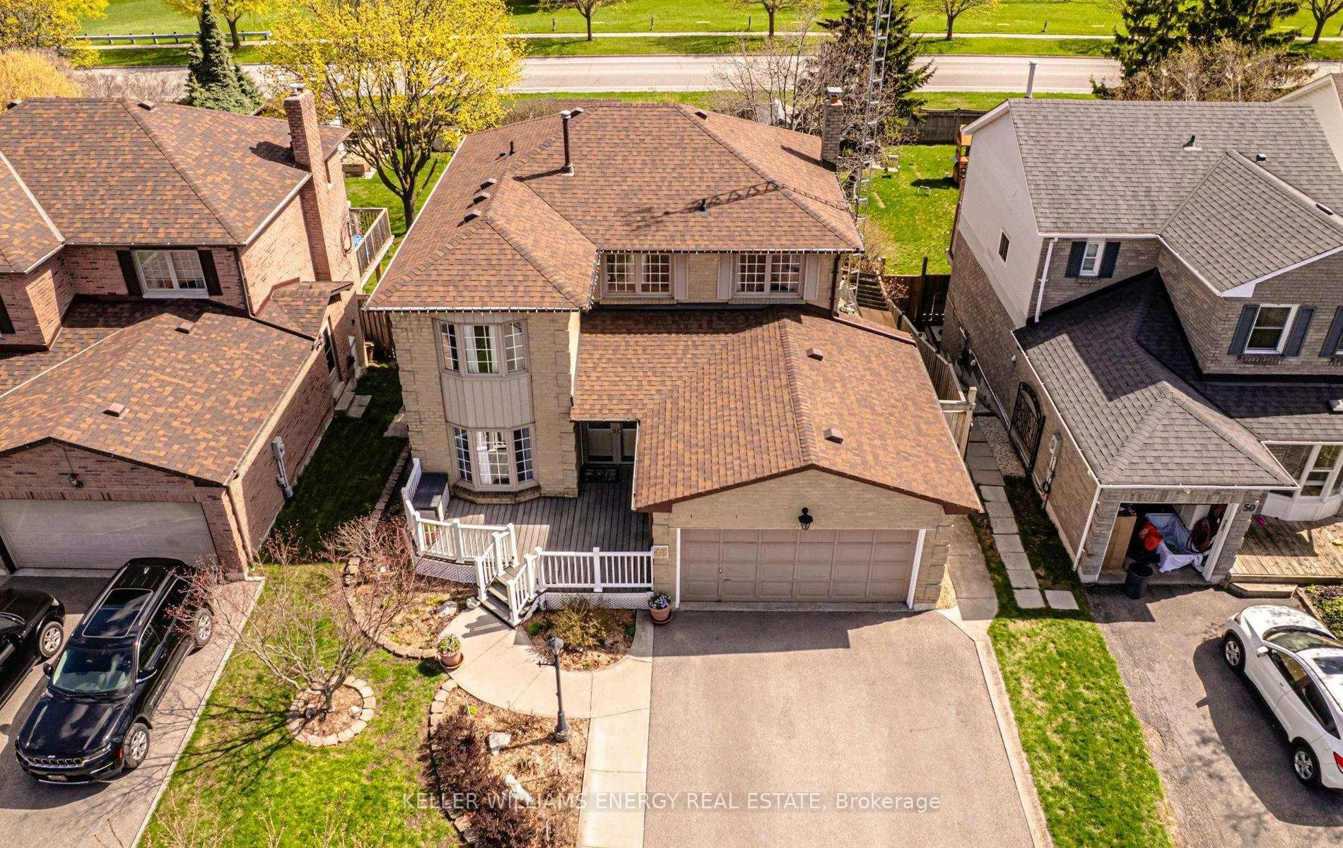 Photo 5 of 48 Fairmeadow Place, Whitby, Blue Grass Meadows — HOMEH