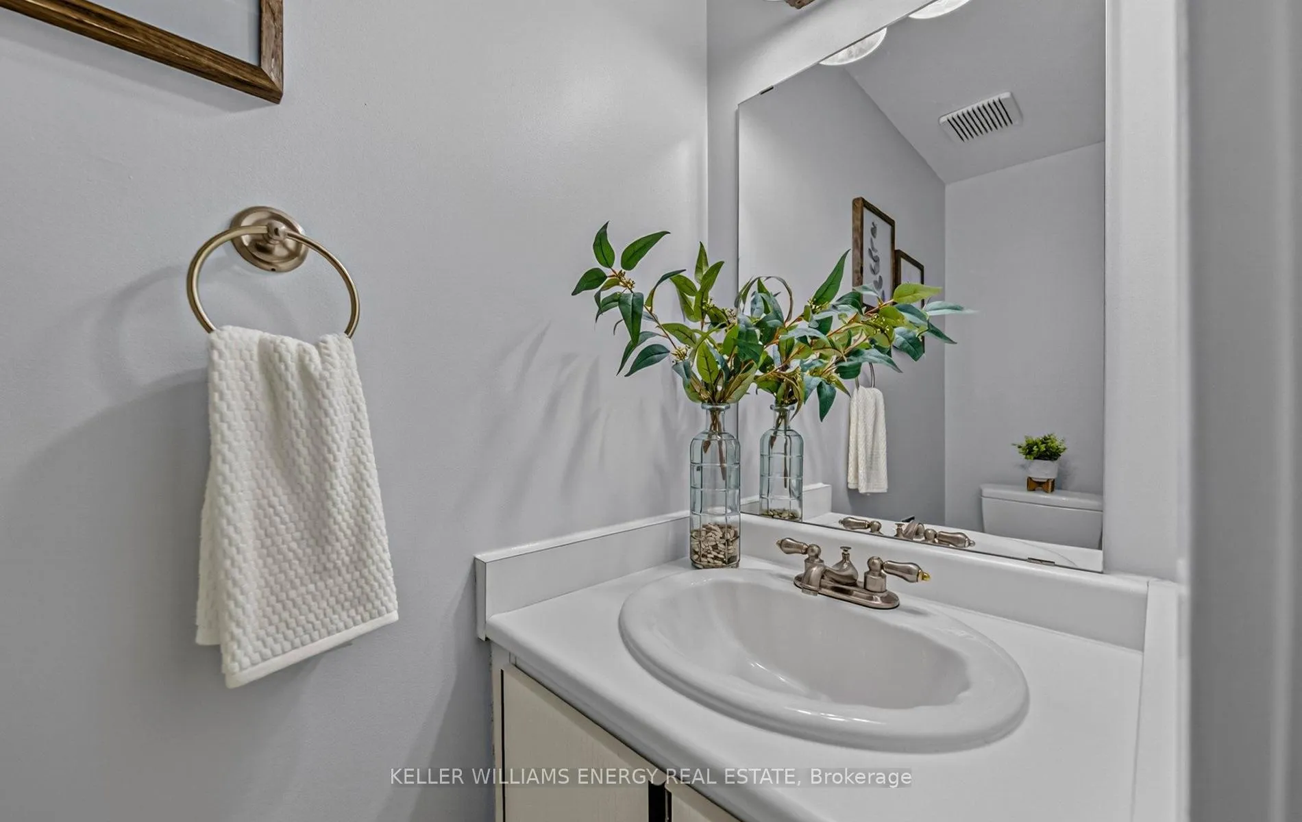 Photo 22 of 48 Fairmeadow Place, Whitby, Blue Grass Meadows — HOMEH