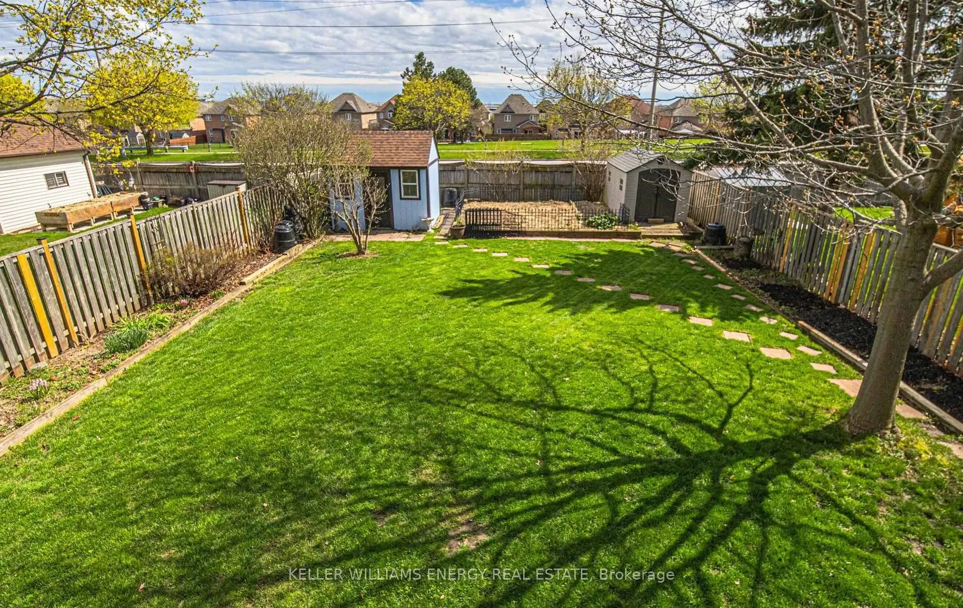 Photo 32 of 48 Fairmeadow Place, Whitby, Blue Grass Meadows — HOMEH