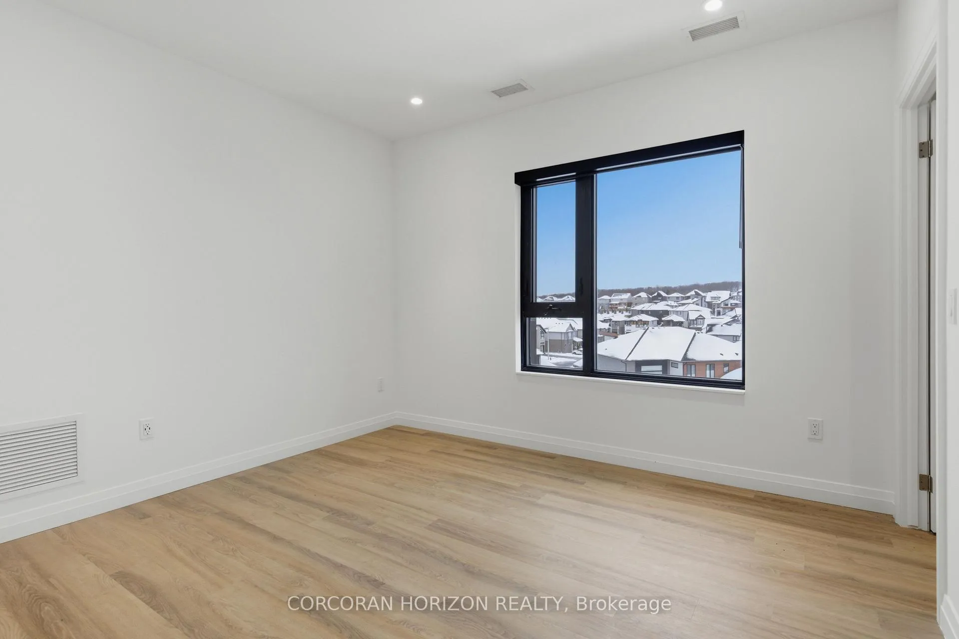 Photo 38 of Unit 724, 525 New Dundee Road, Kitchener — HOMEH